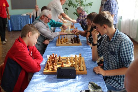 Шахматы памяти Ладыгина