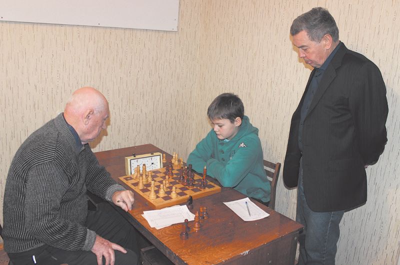На первенстве Ржева по шахматам  лидирует В. Зюзин