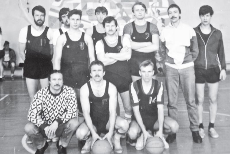 30 лет назад Ржев впервые стал чемпионом области по баскетболу