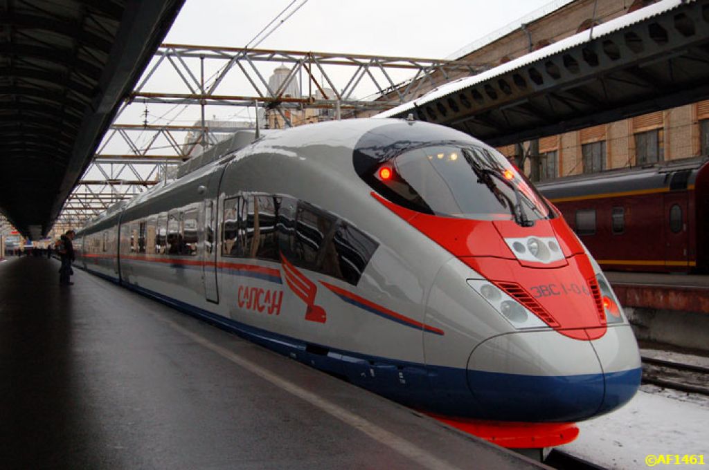 Скоростной поезд москва санкт петербург фото