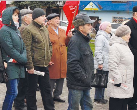 Очередной годовщине революции посвящается