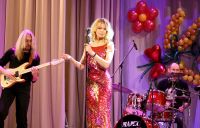 Концерт в честь женщин города и района