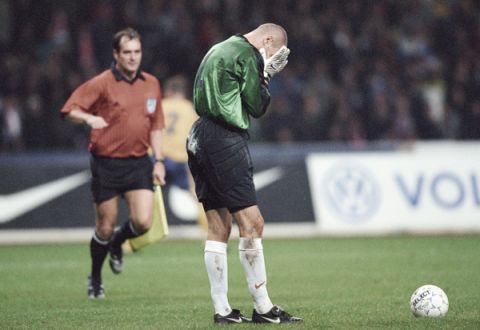 А. Филимонов после упущенного гола