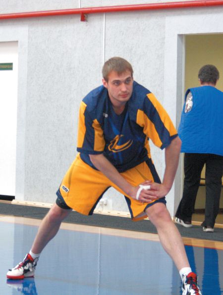 Центровой сборной Ржева А.Пугачев