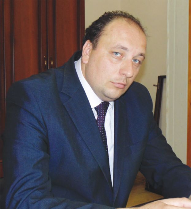 Про дамбу, устав и дороги